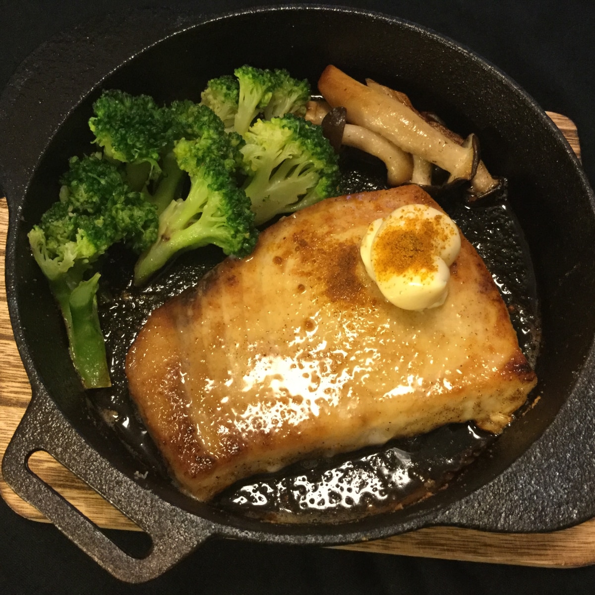 単身赴任に スキレットで メカジキのムニエル レシピ 作り方 By Ns9ixhp8 楽天レシピ 単身赴任に スキレットで メカジキのムニエル レシピ 作り方 By Ns9ixhp8 楽天レシピ